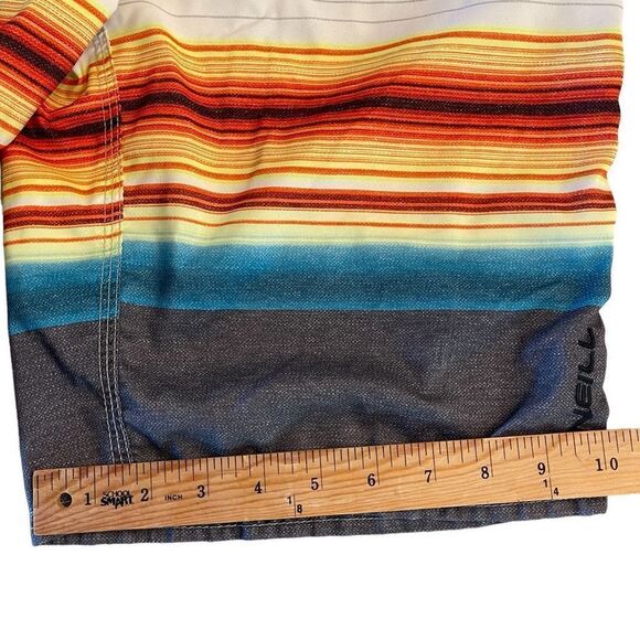 O'Neill Mens Boardshorts Stripes Multicolour Quick Dry Size 30 - Picture 2 of 8